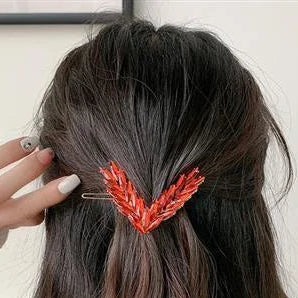 ✨ Barrette Cheveux Cristal en V – Élégance Chic & Glamour