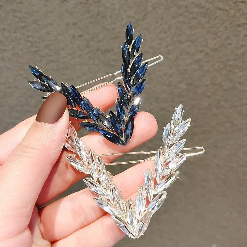 ✨ Barrette Cheveux Cristal en V – Élégance Chic & Glamour