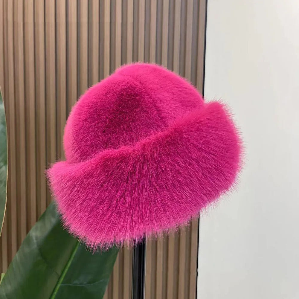 Bonnet fuschia en fourrure pour femme, élégant et chaud pour l'hiver