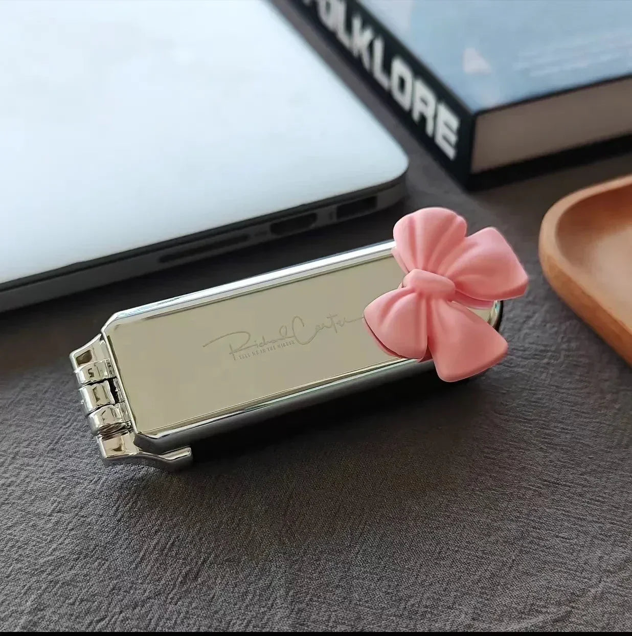 Brosse Ă cheveux - Miroir chic - Voyage - Cheveu Soyeux