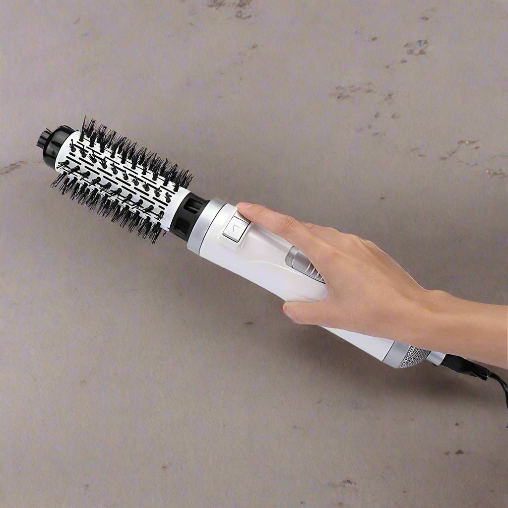 Brosse soufflante rotative - Instant coiffure Ă domicile - Cheveu Soyeux