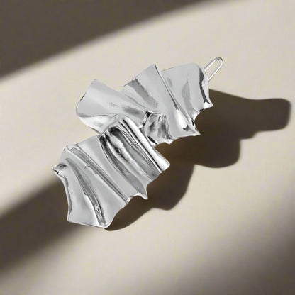 Barrette Métal Chic – Accessoire Cheveux Élégant pour Femme ✨