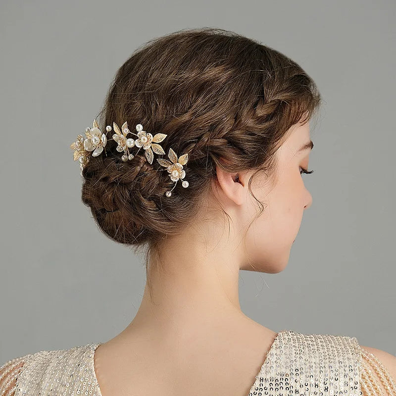 Accessoire capillaire perlé pour mariage - détails dorés -Bijou pour cheveux de mariée - perles fines et finition or