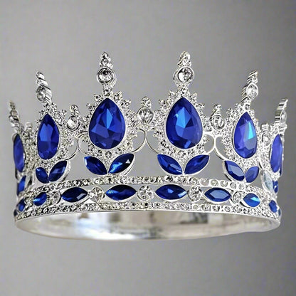 Diadème élégant en strass doré orné d'imitation de diamant et de pierres bleues pour mariage ou soirée – vue de face
