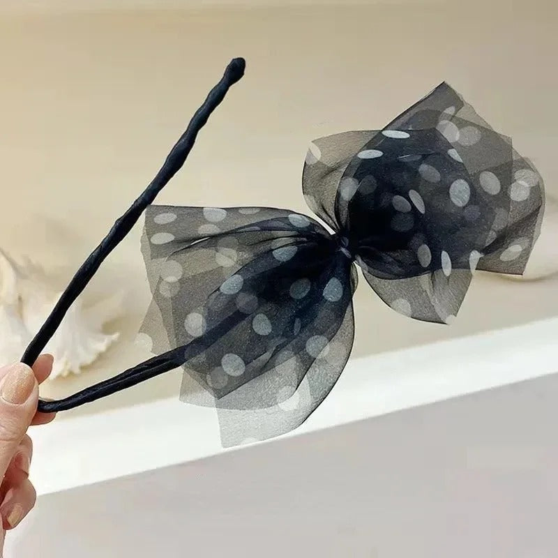 Décoration pour cheveux en forme de fleur, idéale pour ajouter une touche élégante à votre coiffure
