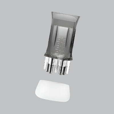 Applicateur pour huile, avec embout doseur, idéal pour appliquer les huiles essentielles ou nourrissantes en toute simplicité et efficacité.