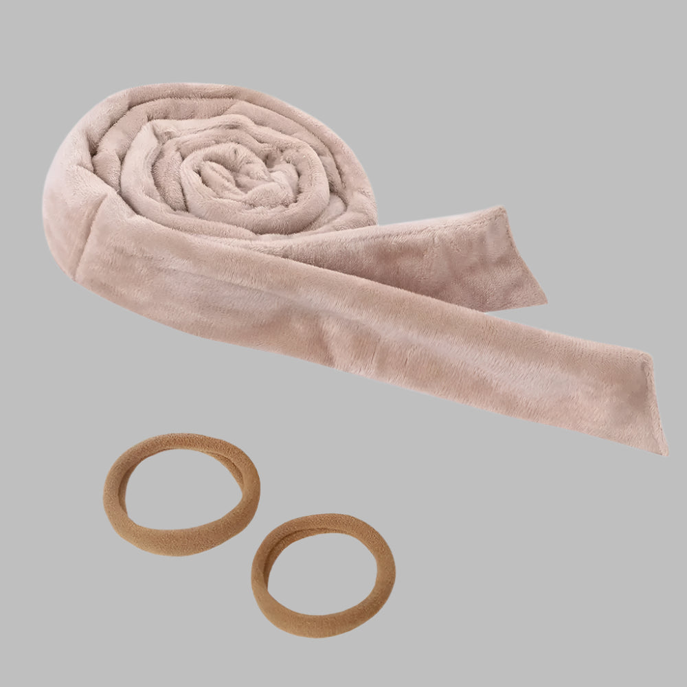 Bandeau pour boucles sans chaleur en velours beige avec deux élastiques– Outil de coiffure pour cheveux doux et boucles naturelles