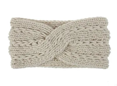Bandeau tressé blanc cheveux hiver, accessoire mode chaud et élégant pour protéger vos cheveux du froid tout en ajoutant une touche stylée à votre tenue.