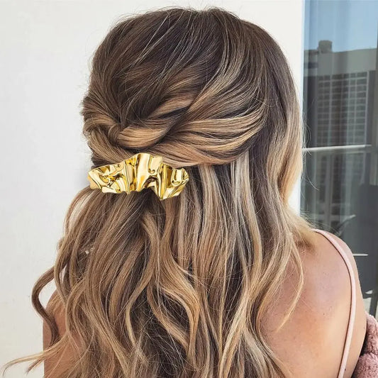 Barrette Métal Chic – Accessoire Cheveux Élégant pour Femme ✨