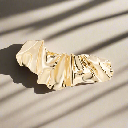 Barrette Métal Chic – Accessoire Cheveux Élégant pour Femme ✨