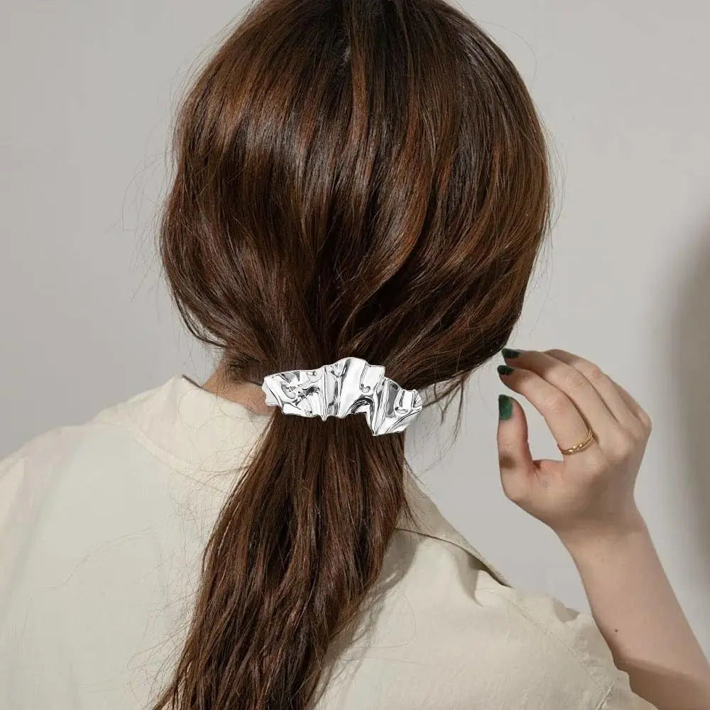 Barrette Métal Chic – Accessoire Cheveux Élégant pour Femme ✨