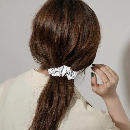 Barrette Métal Chic – Accessoire Cheveux Élégant pour Femme ✨