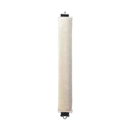 Bigoudi en tissu velours blanc, idéal pour créer des boucles et des ondulations délicates. Ce bigoudi doux et flexible garantit un résultat sans chaleur, offrant un soin optimal pour vos cheveux. Parfait pour ajouter du volume et de la texture tout en préservant la santé de vos cheveux grâce à son matériau doux et agréable. Idéal pour les cheveux de tous types, ce bigoudi permet un coiffage facile et rapide, tout en apportant une touche d'élégance grâce à son coloris rose tendance.