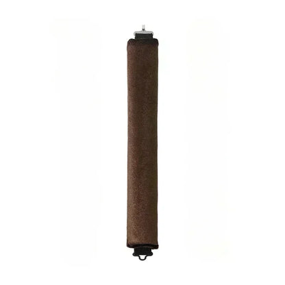 Bigoudi en tissu velours marron, idéal pour créer des boucles et des ondulations délicates. Ce bigoudi doux et flexible garantit un résultat sans chaleur, offrant un soin optimal pour vos cheveux. Parfait pour ajouter du volume et de la texture tout en préservant la santé de vos cheveux grâce à son matériau doux et agréable. Idéal pour les cheveux de tous types, ce bigoudi permet un coiffage facile et rapide, tout en apportant une touche d'élégance grâce à son coloris rose tendance.