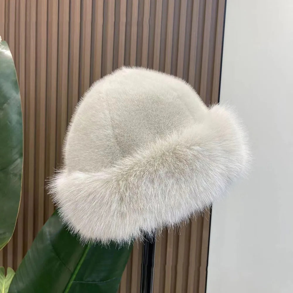 Bonnet blanc en fourrure pour femme, élégant et chaud pour l'hiver