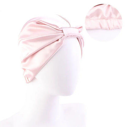 Bonnet en satin ajustable