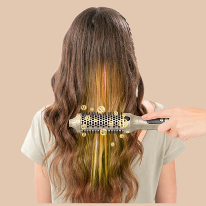 Brosse brushing ronde en céramique pour lisser et donner du volume- outil coiffure professionnel- cheveux longs femme