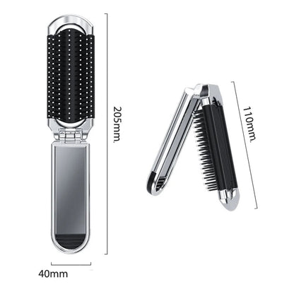 Pratique et élégante, brosse à cheveux pliable avec miroir intégré et ses dimensions compactes, est l'accessoire indispensable pour vos retouches beauté en déplacement. Son design compact se glisse facilement dans votre sac, vous permettant de coiffer vos cheveux ou d'ajuster votre maquillage à tout moment. Idéale pour une mise en beauté express