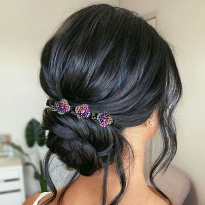 Pince à cheveux de mariage en a strass, parfaite pour fixer un chignon ou une coiffure de cérémonie-Accessoire de coiffure pour mariage, pince décorative avec détail en cristaux pour ajouter de l'éclat à votre coiffure. 