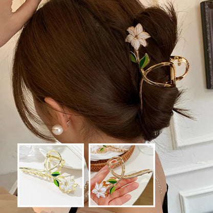 Pince à cheveux décorative avec strass, pour un maintien solide et un style raffiné.