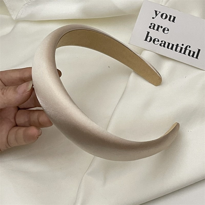 Serre-Tête Satin Rembourré–Elégant