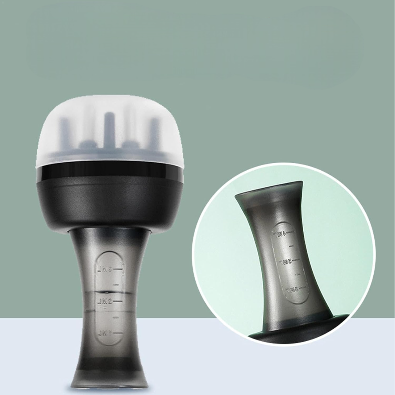 Applicateur d'huile, conçu pour une application précise et homogène des huiles capillaires ou corporelles,  idéal pour appliquer les huiles essentielles ou nourrissantes en toute simplicité et efficacité.