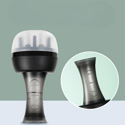 Applicateur d'huile, conçu pour une application précise et homogène des huiles capillaires ou corporelles,  idéal pour appliquer les huiles essentielles ou nourrissantes en toute simplicité et efficacité.