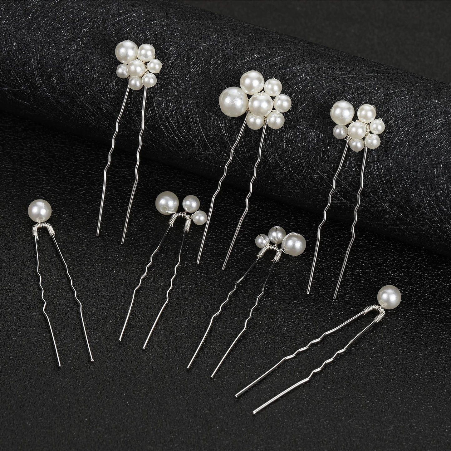 Lot  de bijou pour cheveux de mariée avec  perles fines et chic . 